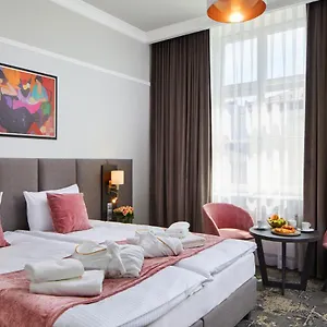 Otel Estera