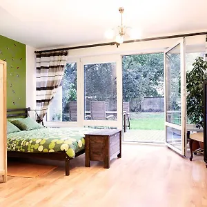 https://lovely-garden-flat-near-royal-park.warsawhotelspoland.com