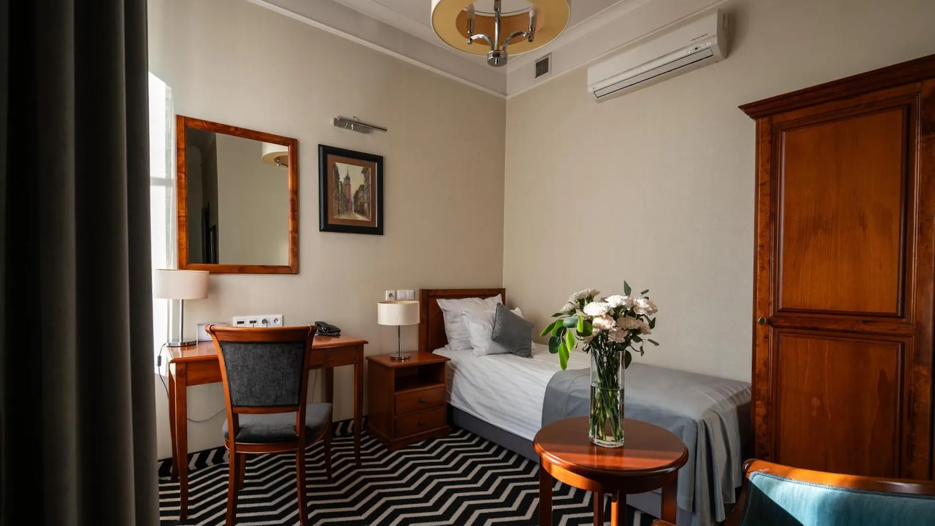 Hotel Senacki Cracovia 4*,